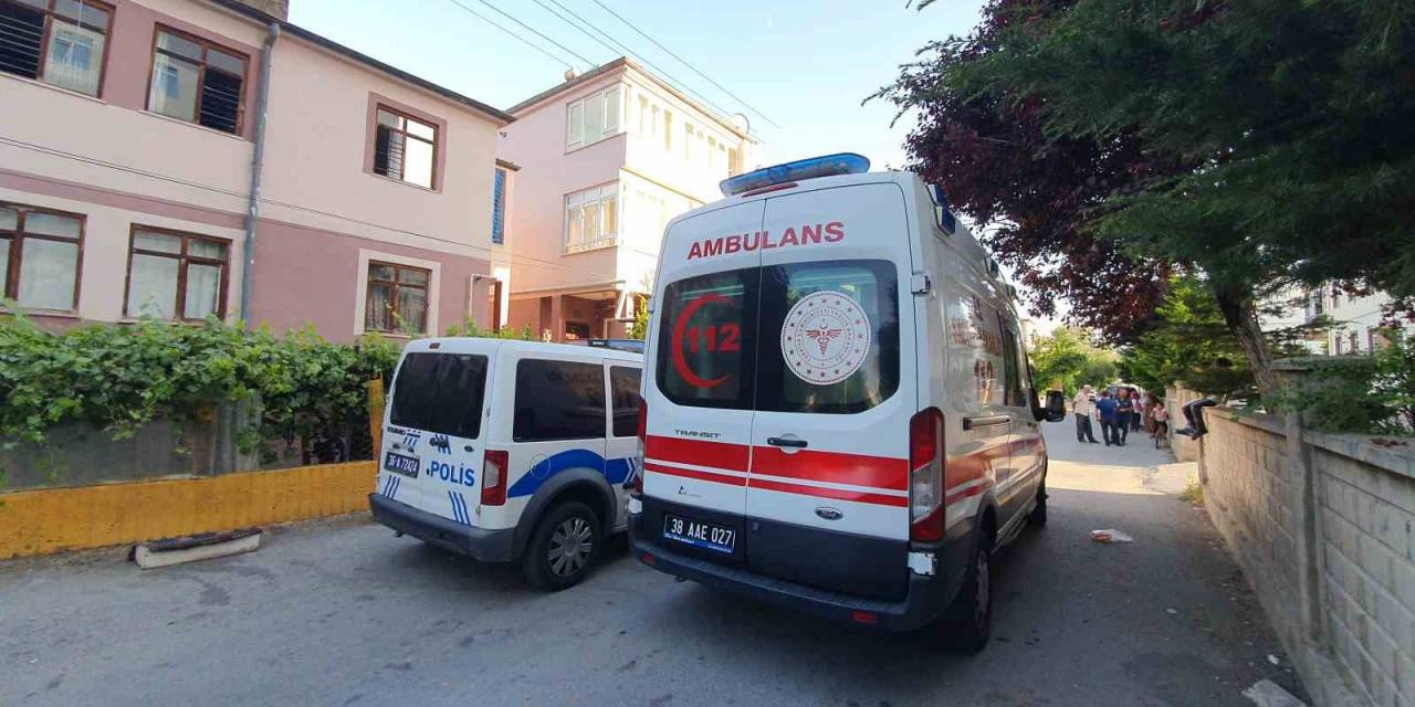 ’mahallenin Dedesini’ Oyun Oynayan Çocuklar Ölü Olarak Buldu