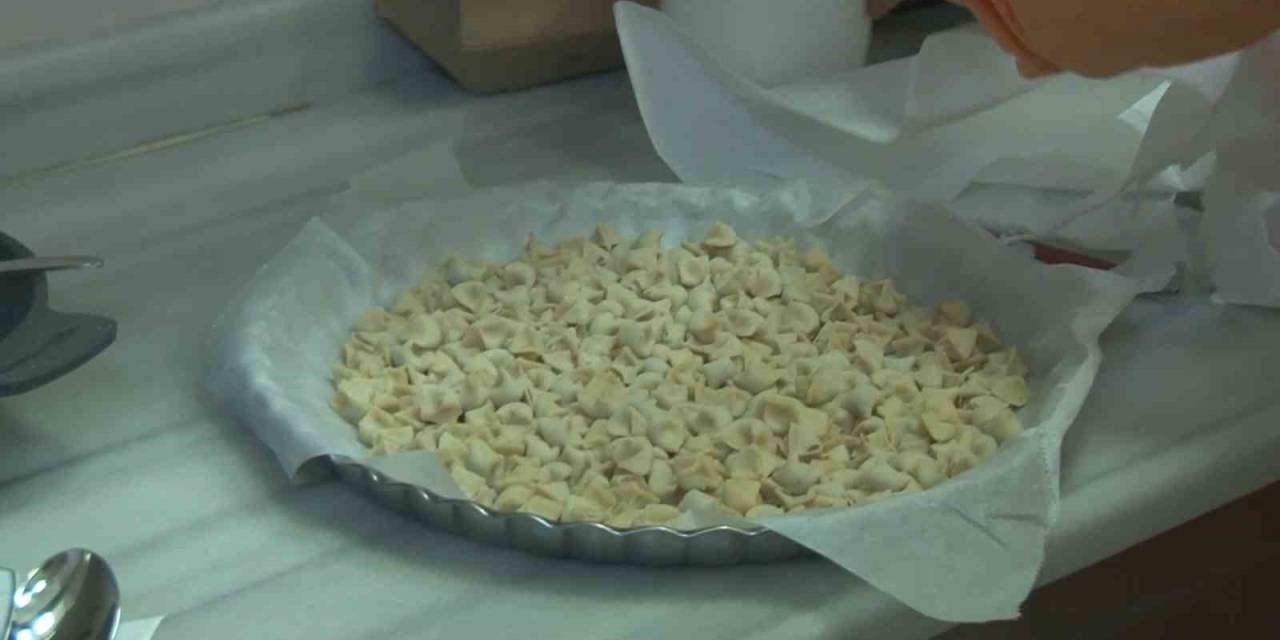 Arnavutköy’de “mantı Yarışması” Düzenlendi