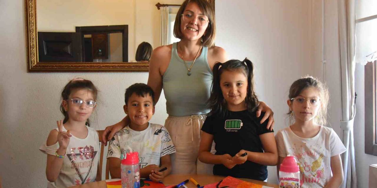 Sanatevi Atölyeleri Yeni Öğrenci Grubu İle Devam Ediyor