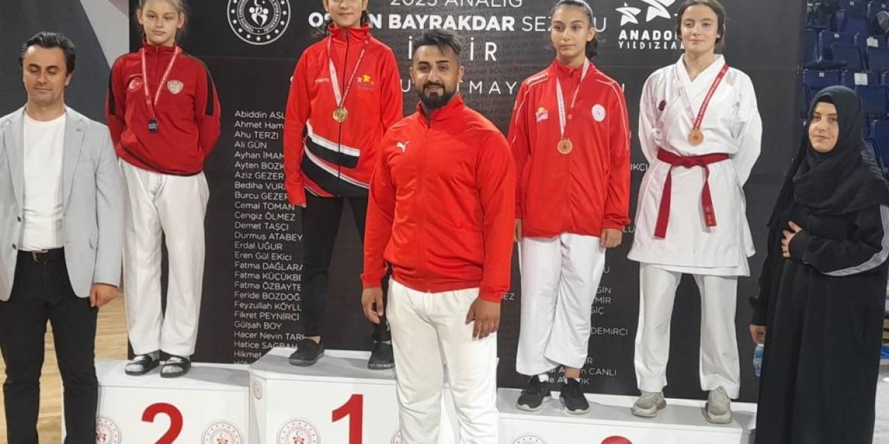 Bilecikli Sporcular Madalyalarla Döndü