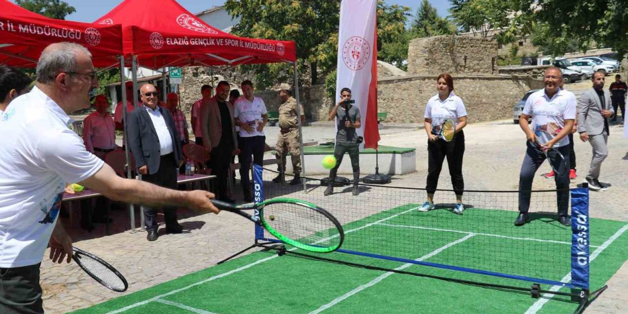 Elazığ’da 115 Tenisçinin Katılımıyla İlk Ulusal Tenis Turnuvasının Startı Verildi