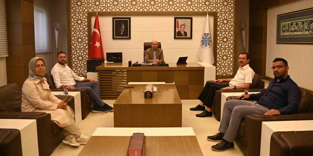 Başkan Pekyatırmacı Halk Günü’nde Vatandaşları Dinledi