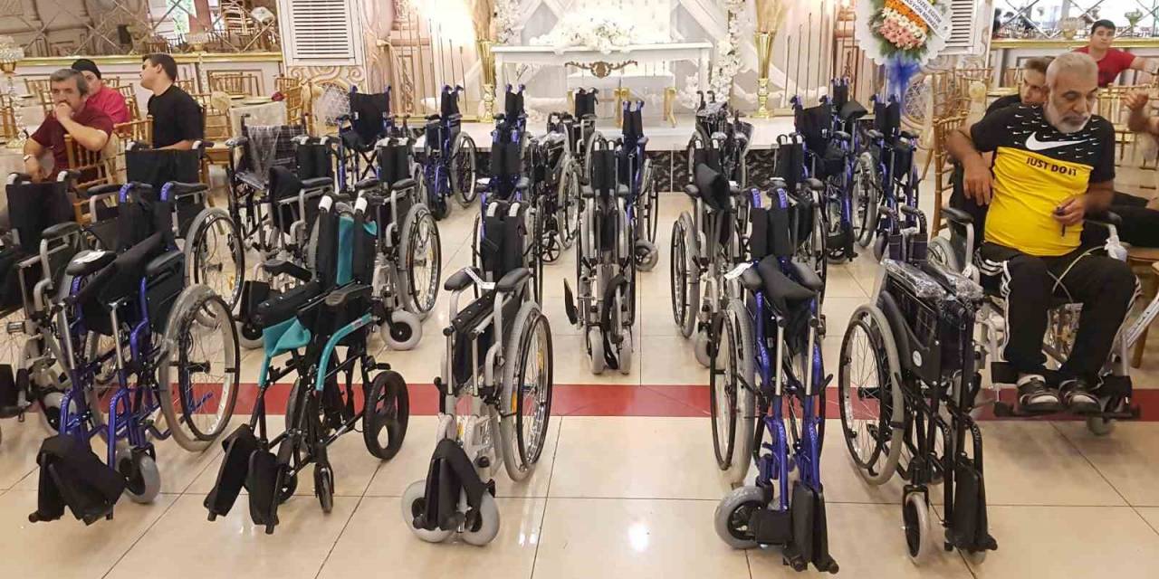 Engelliler Yeni Tekerlekli Sandalyelerine Kavuştu