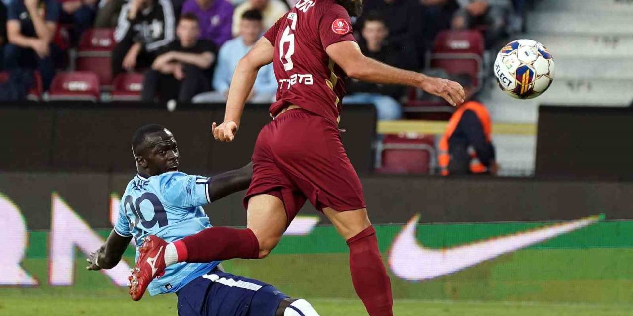 Uefa Avrupa Konferans Ligi: Cfr Cluj: 1 - Adana Demirspor: 0 (ilk Yarı)