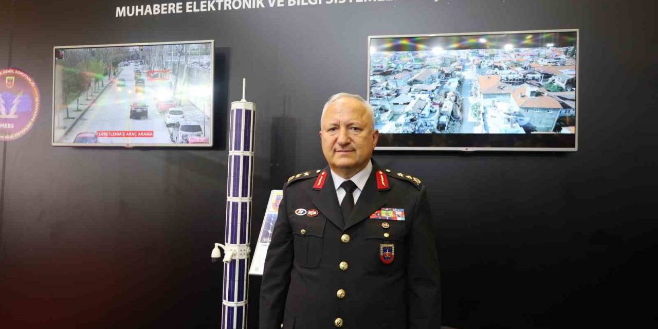 Jandarma Genel Komutanlığı’nın Son Teknoloji Ürünleri İdef’te Sergilendi