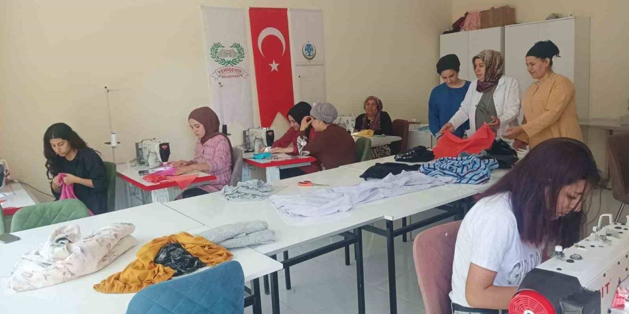 Yesmek İle Geleceğini Kuran Genç Kadınlar Eğitime Başladı