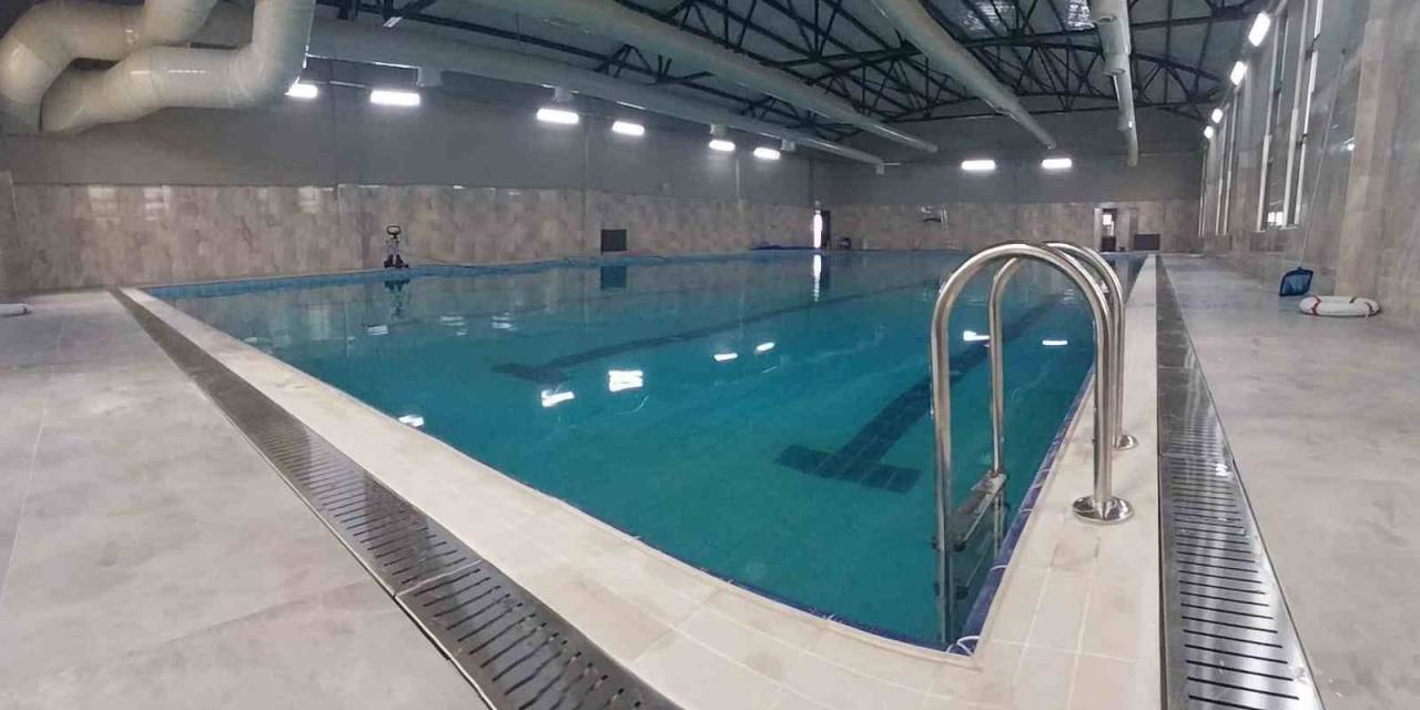 Yeşilhisar’a Yarı Olimpik Kapalı Yüzme Havuzu Müjdesi