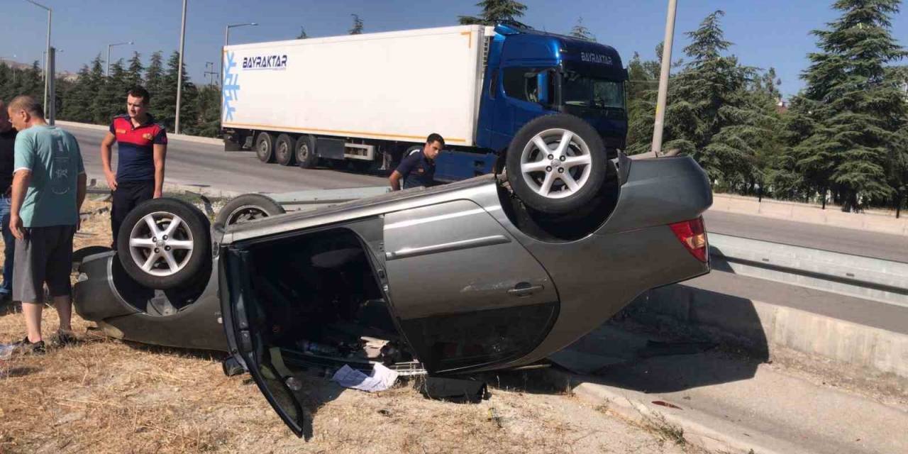 Burdur’da Tırla Çarpışan Otomobil Takla Attı, Sürücünün Burnu Bile Kanamadı