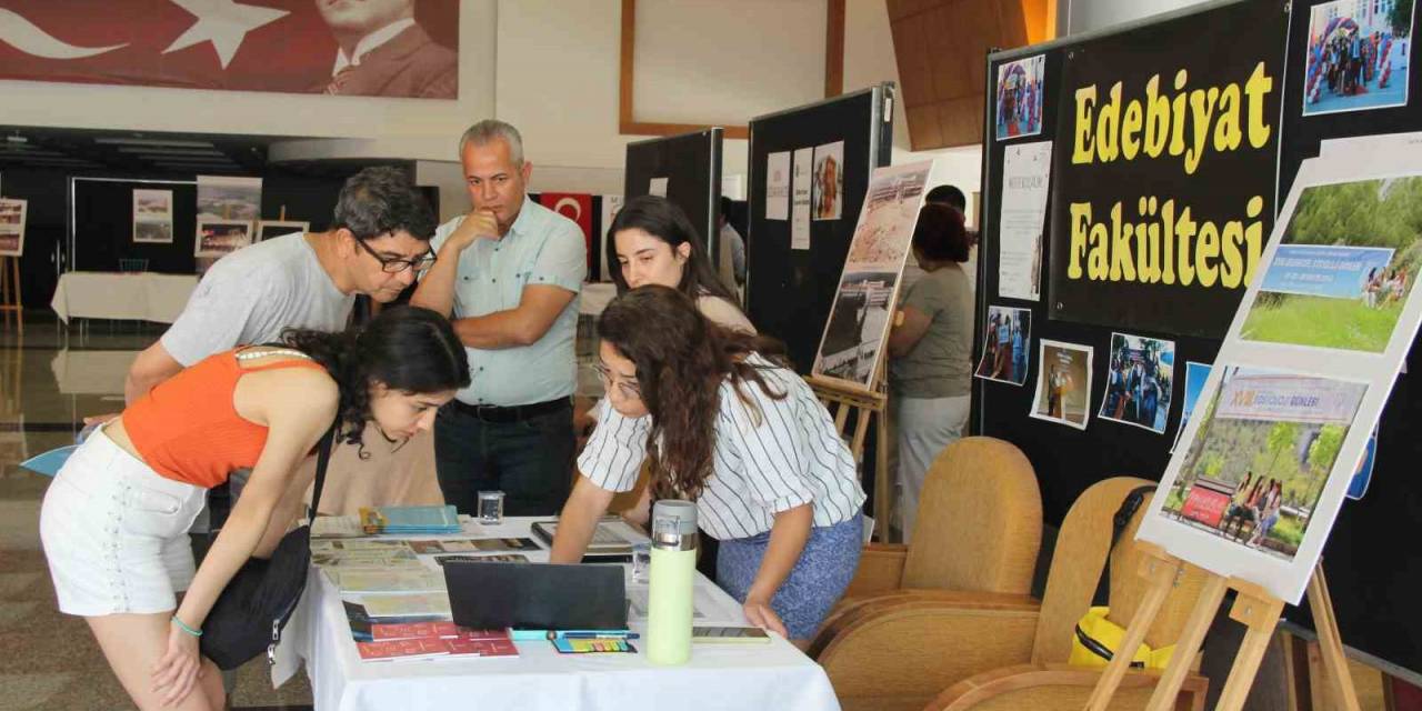 Mskü Tercih Masaları Aday Öğrencileri Bekliyor