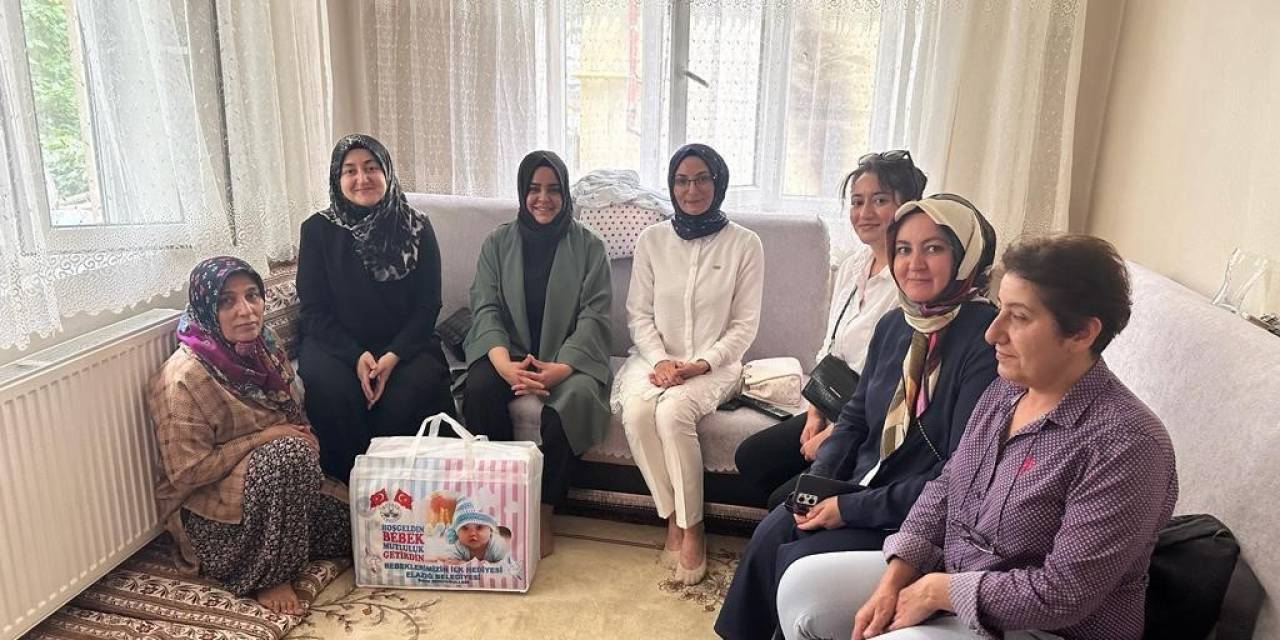 Elazığ Belediyesi ’göz Aydını’ Projesiyle, Ailelerin Mutluluklarına Ortak Oluyor