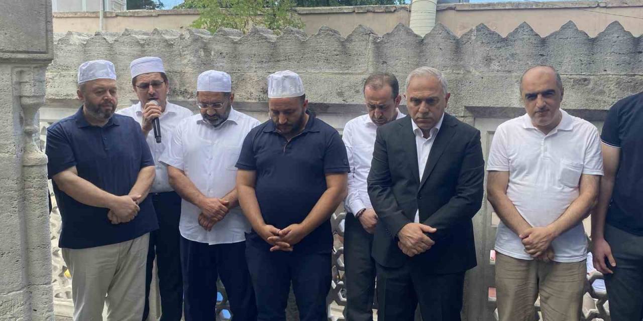 Mimar Sinan’ın Vasiyeti Aşure Dağıtılarak Yerine Getirildi