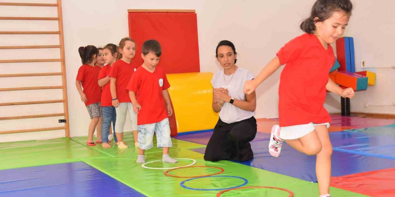 Bozüyük Belediyesi Yaz Spor Okulları Geleceğin Sporcularını Yetiştiriyor