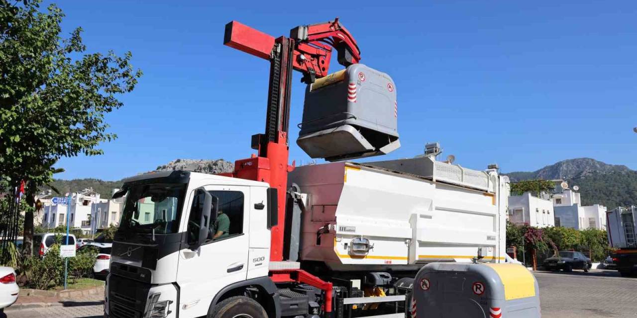 Marmaris’te Çevreci Konteynırlar Hizmet Vermeye Başladı