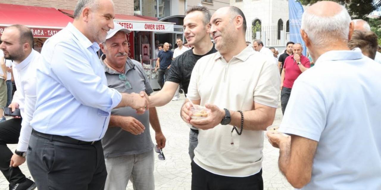 Başkan Sandıkçı’dan Aşure İkramı