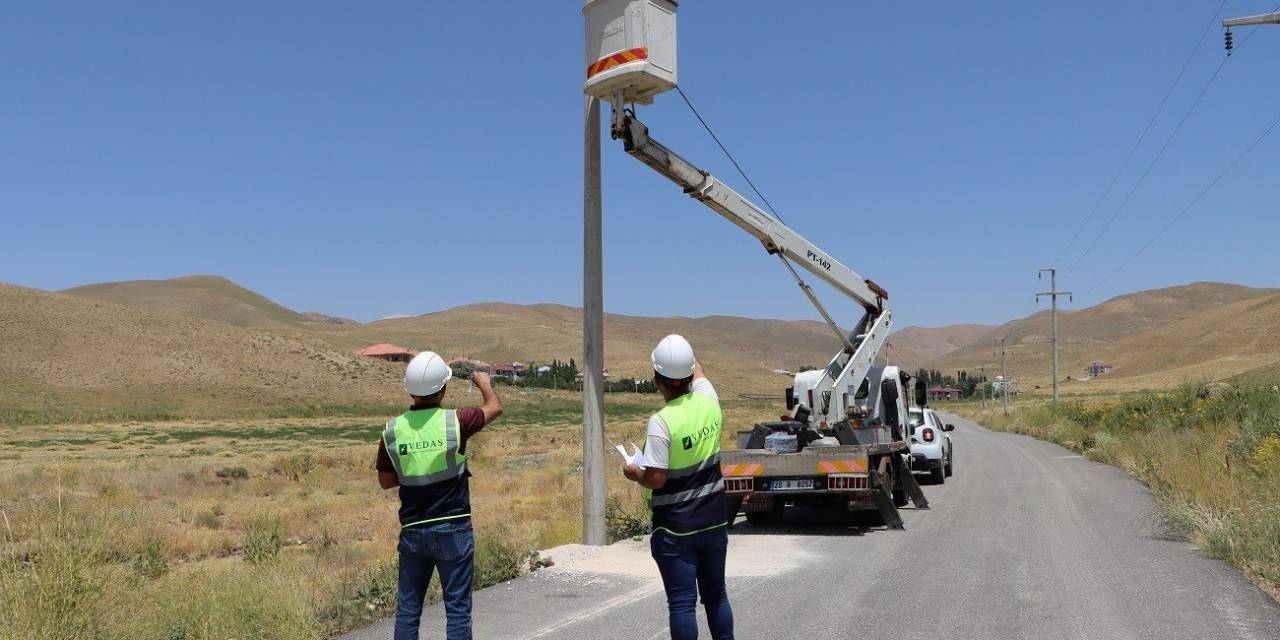 Vedaş, Yatırım Ve Bakım Çalışmalarını Sürdürüyor