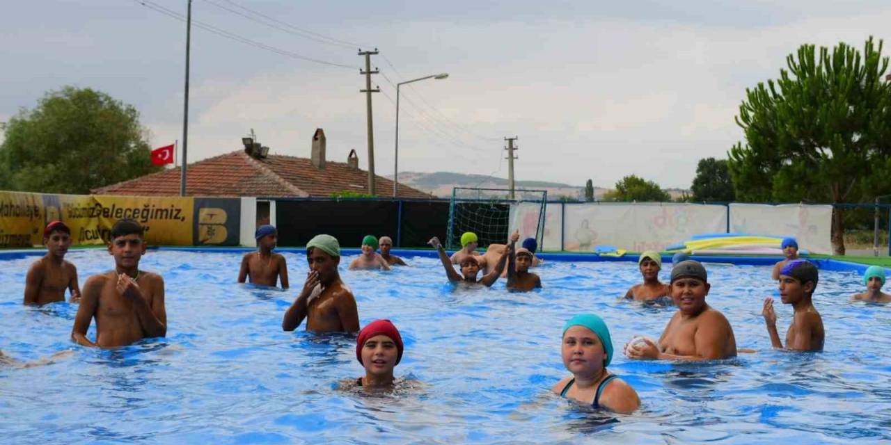 Balıkesir’de 9 Bin Çocuk Yüzme Öğrendi