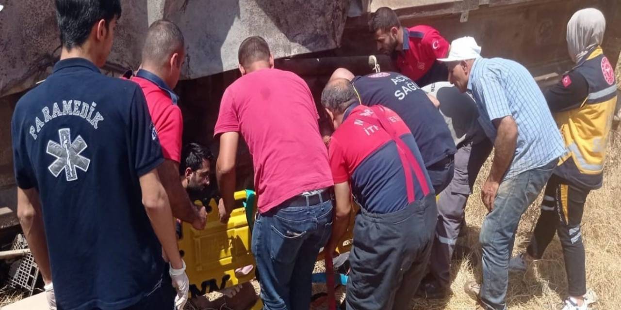 Nusaybin’de Üzerine Su Tankeri Devrilen Vatandaş Hayatını Kaybetti