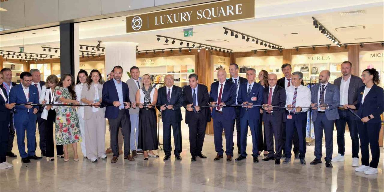 Luxury Square Ve Old Bazaar Mağazası Dalaman Havalimanı’nda Açıldı