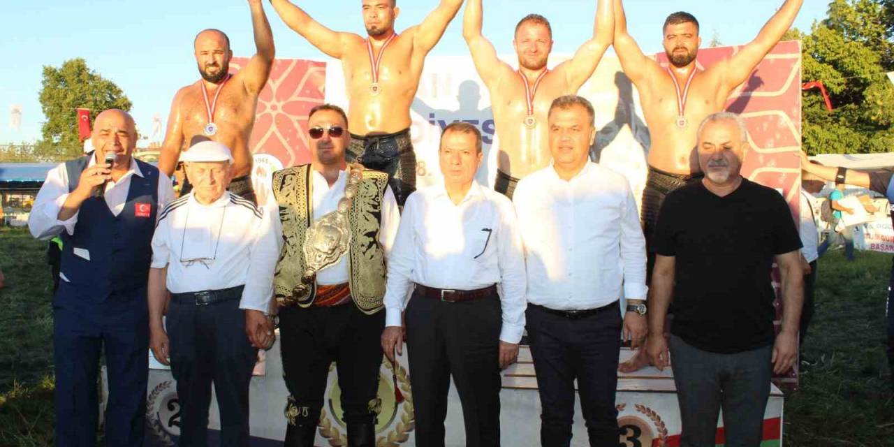 Çan 58. Süleyman Şahin Yağlı Pehlivan Güreşleri Başpehlivanı Yusuf Can Zeybek