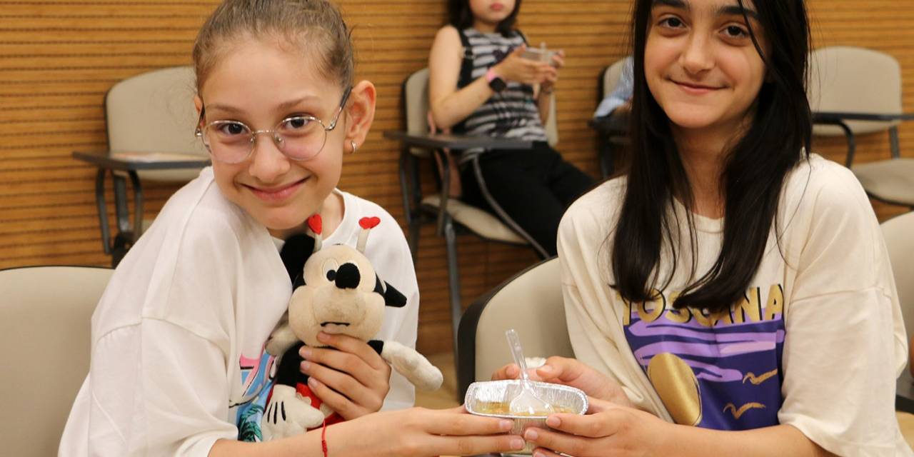 Sgm’de Öğrenciler Aşure Günü Etkinliğinde Buluştu