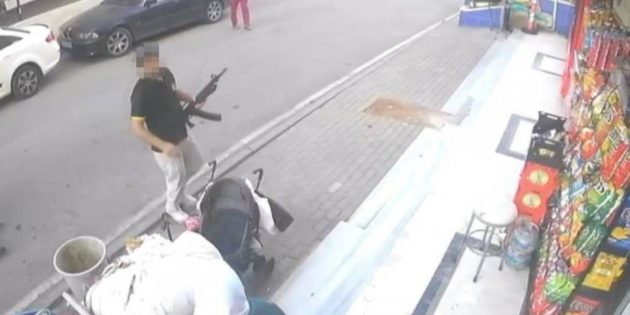 Hamile Kadını Darp Eden Şahsın İş Yerine Yapılan Saldırının Görüntüleri Ortaya Çıktı
