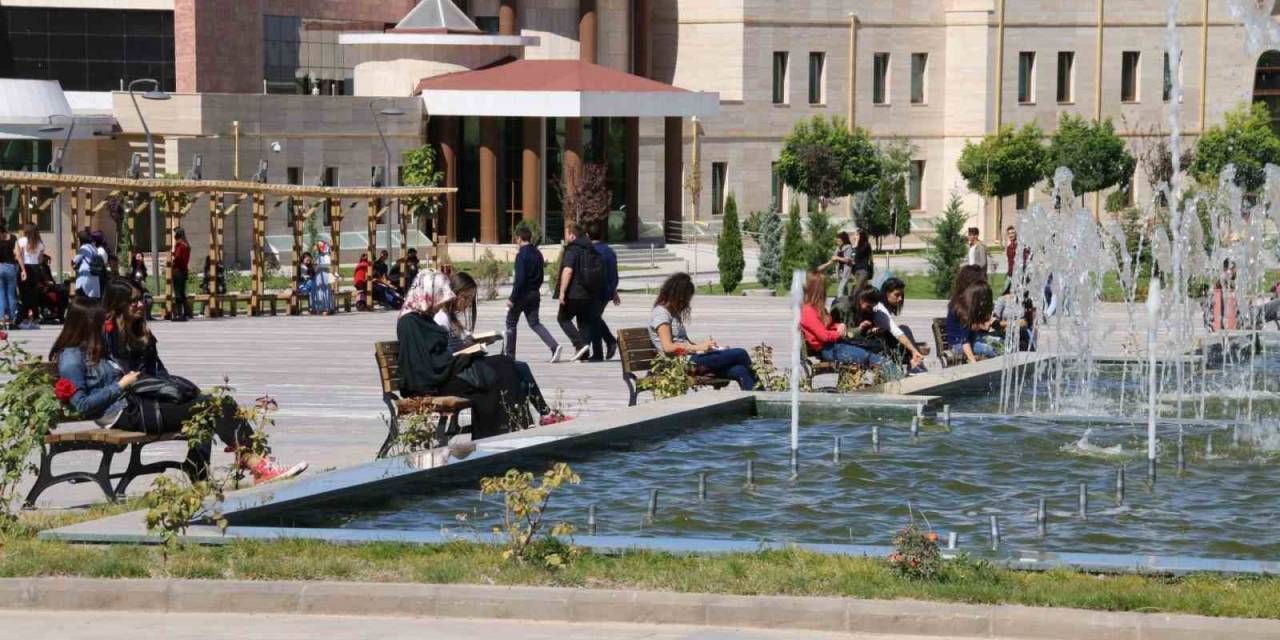 Nevü’den Yks Adaylarına Rehberlik Hizmeti