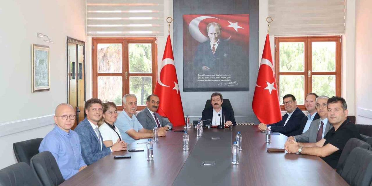 Yaş Meyve Sebze Ve Meyve İhracatçıları, Dünya Sofralarına Kalıntısız Ve Katma Değerli Üretiyor