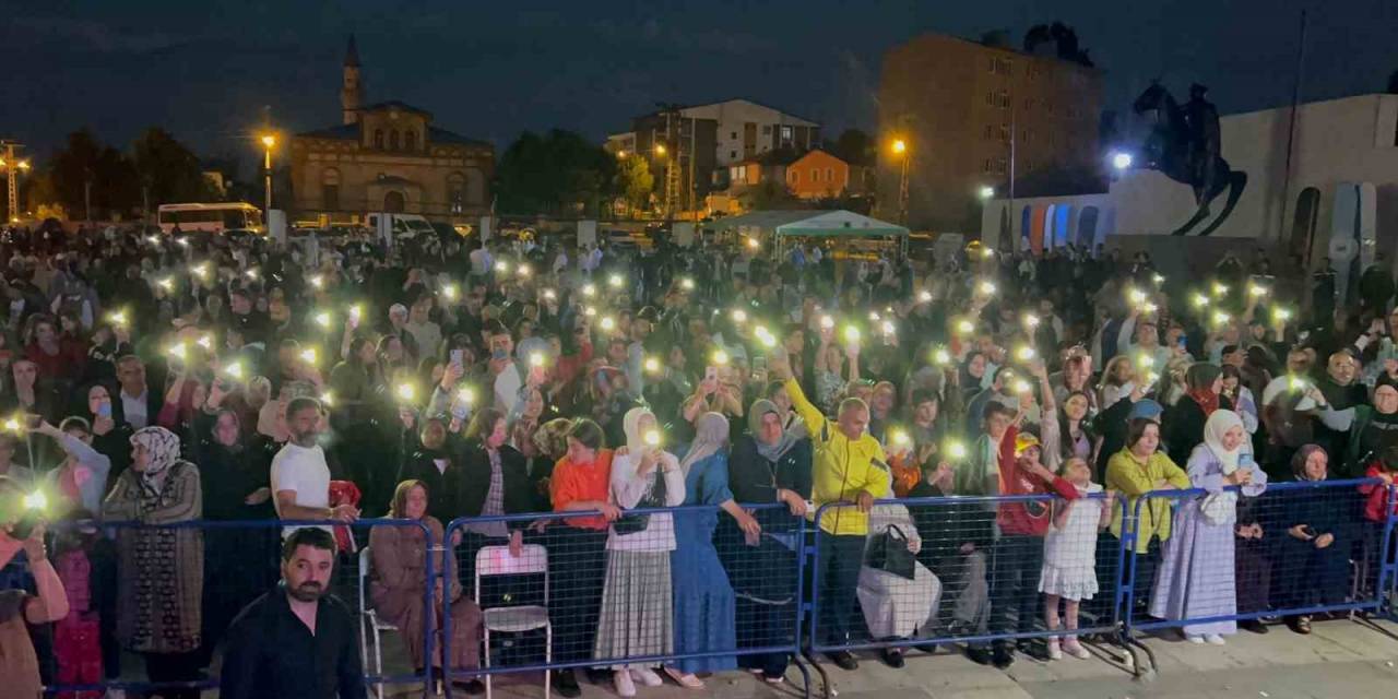 Sarıkamışlılar Halaylarla Coştu