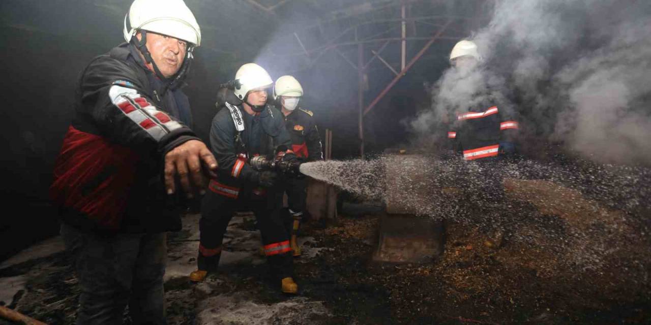 Mersin İtfaiyesi 6 Ayda 7 Bin 128 Görev Gerçekleştirdi