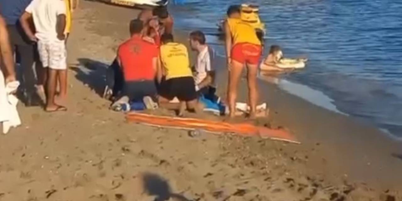 Büyükçekmece’de Denize Giren 62 Yaşındaki Adam Boğularak Hayatını Kaybetti