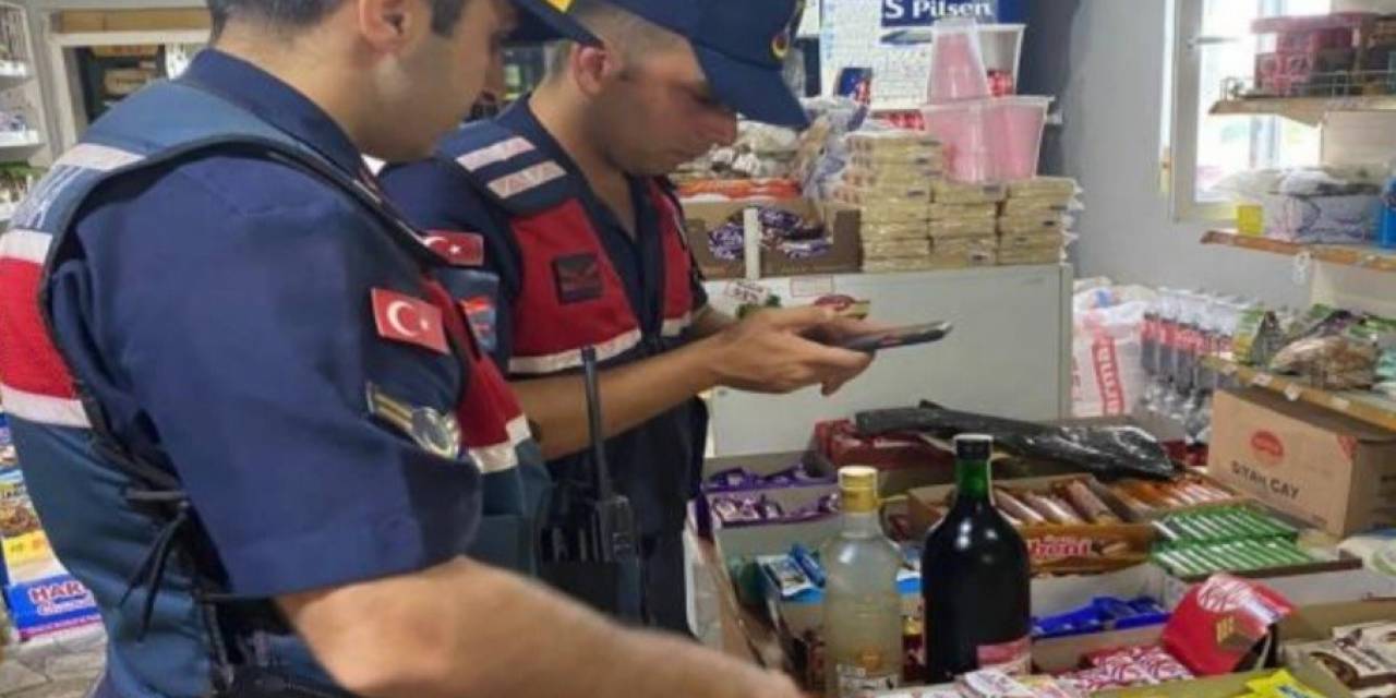 Jandarmadan Eş Zamanlı Kaçak İçki Uygulaması