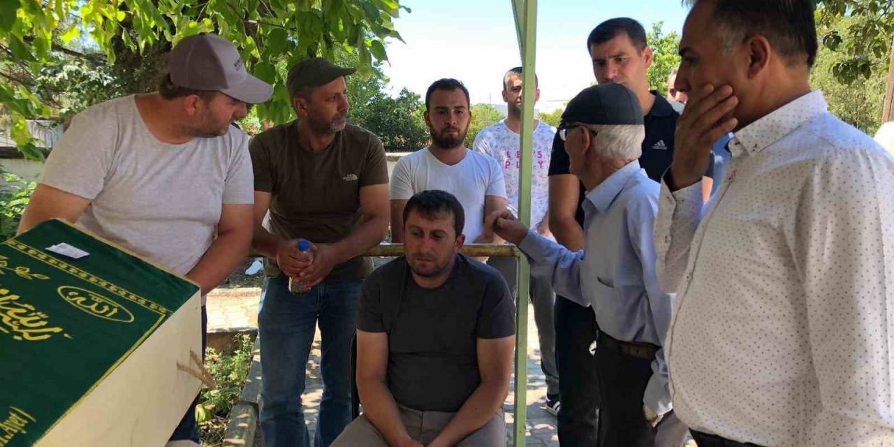 Kazada Hayatını Kaybeden Bisikletli Çocuk Toprağa Verildi