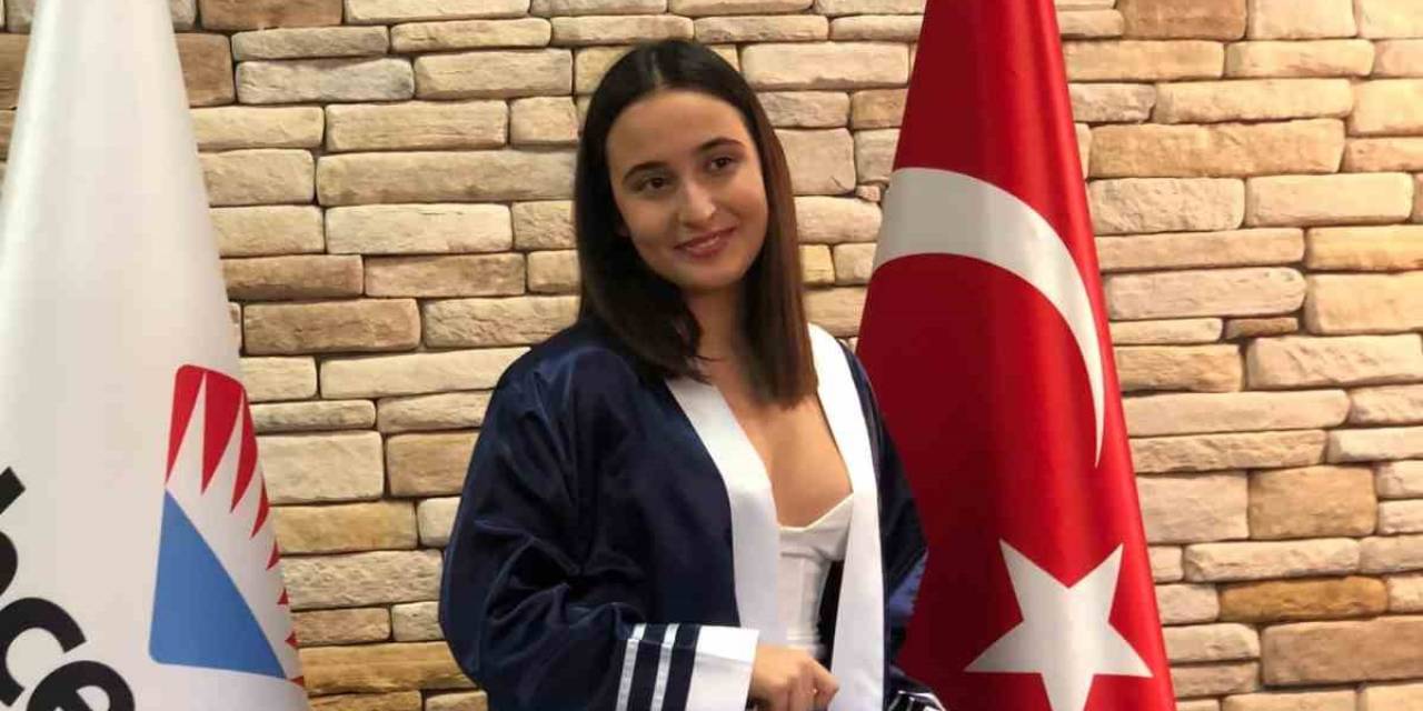 Hatay’da Trafik Kazası, İki Genç Kız Hayatını Kaybetti