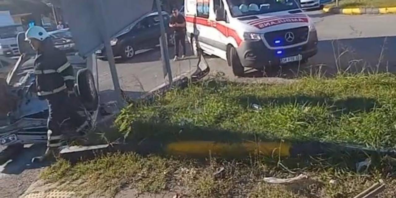 Otomobile Çarpmamak İçin Takla Attı: 1 Yaralı
