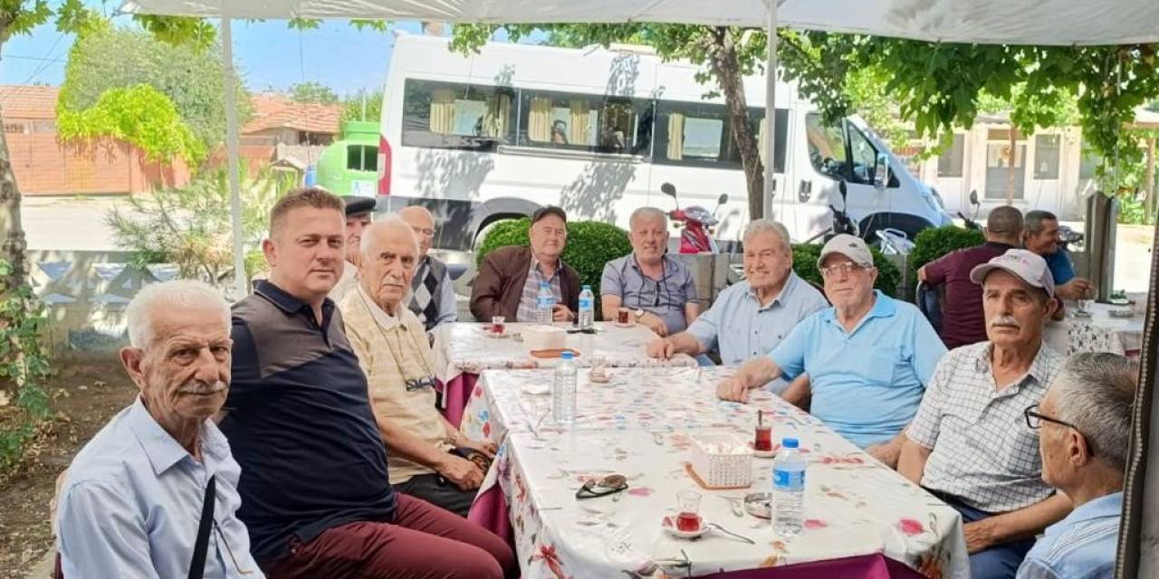 Huzurevi Sakinlerinen Köy Gezisi