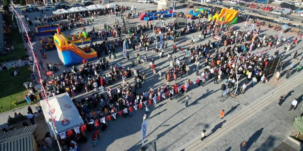 Sincan’da Çocuk Şenliği Coşkusu