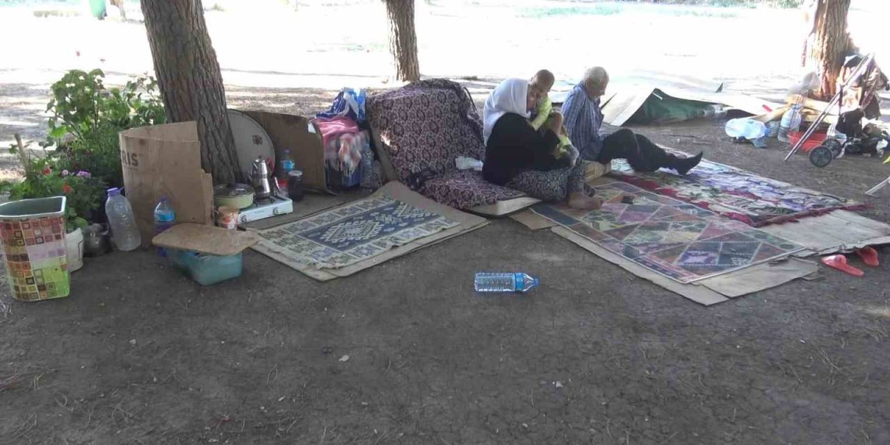 Bursa’da Kiracısını Kapı Dışarı Eden Ev Sahibi, 750 Lira Yaptığı Kirayı 5 Aydır Alamadığını İddia Etti