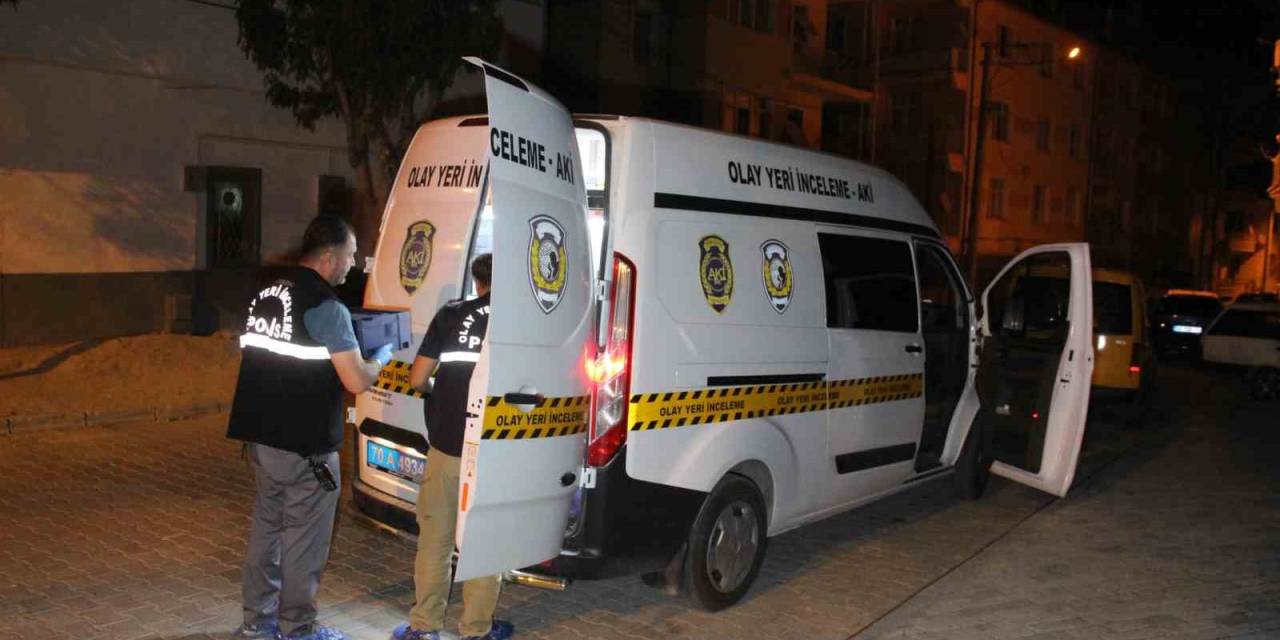 Uykudan Uyandırılan Genç, Evinin Kapısında Öldürüldü