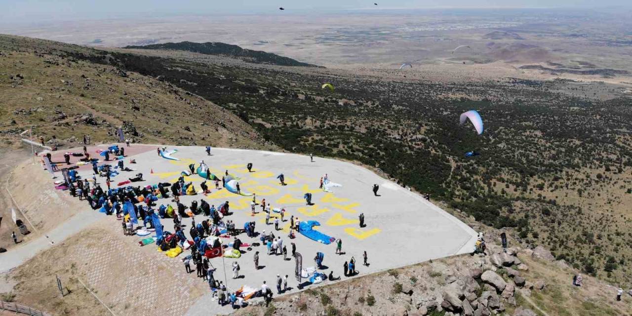 Yamaç Paraşütü Dünya Şampiyonası, Hasan Dağı’nda Başladı