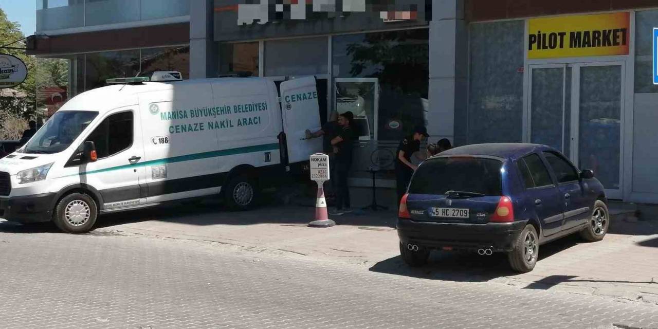 Manisa’da Pizzacıda Cinayet: 1 Ölü, 1 Yaralı