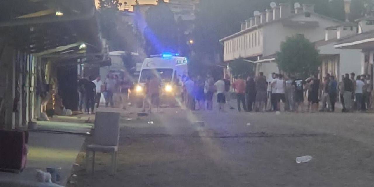 İzmir’deki Hipodromda Meydan Muhaberesi Gibi Kavga: 6 Yaralı