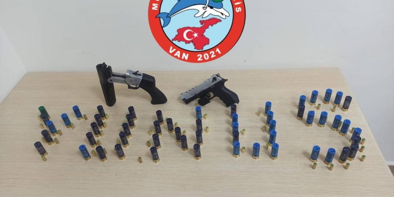 Van’da Değişik Suçlardan 30 Kişi Tutuklandı