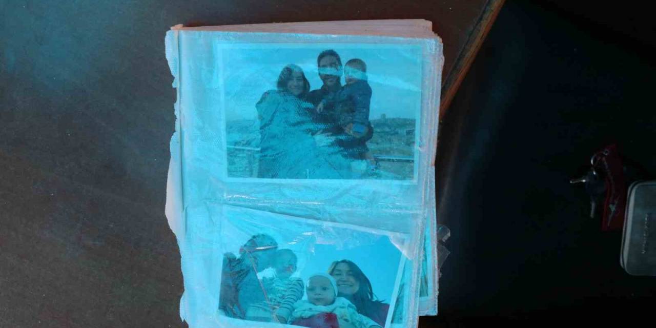 Kızının Hatıralarını Ararken, Arkadaşının Fotoğraflarını Buldu