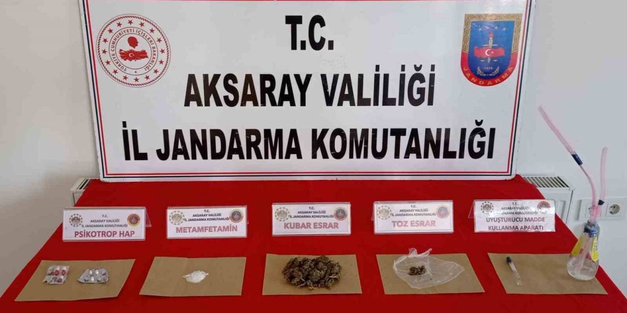 Şüphelinin Üzerinden 4 Ayrı Uyuşturucu Çıktı