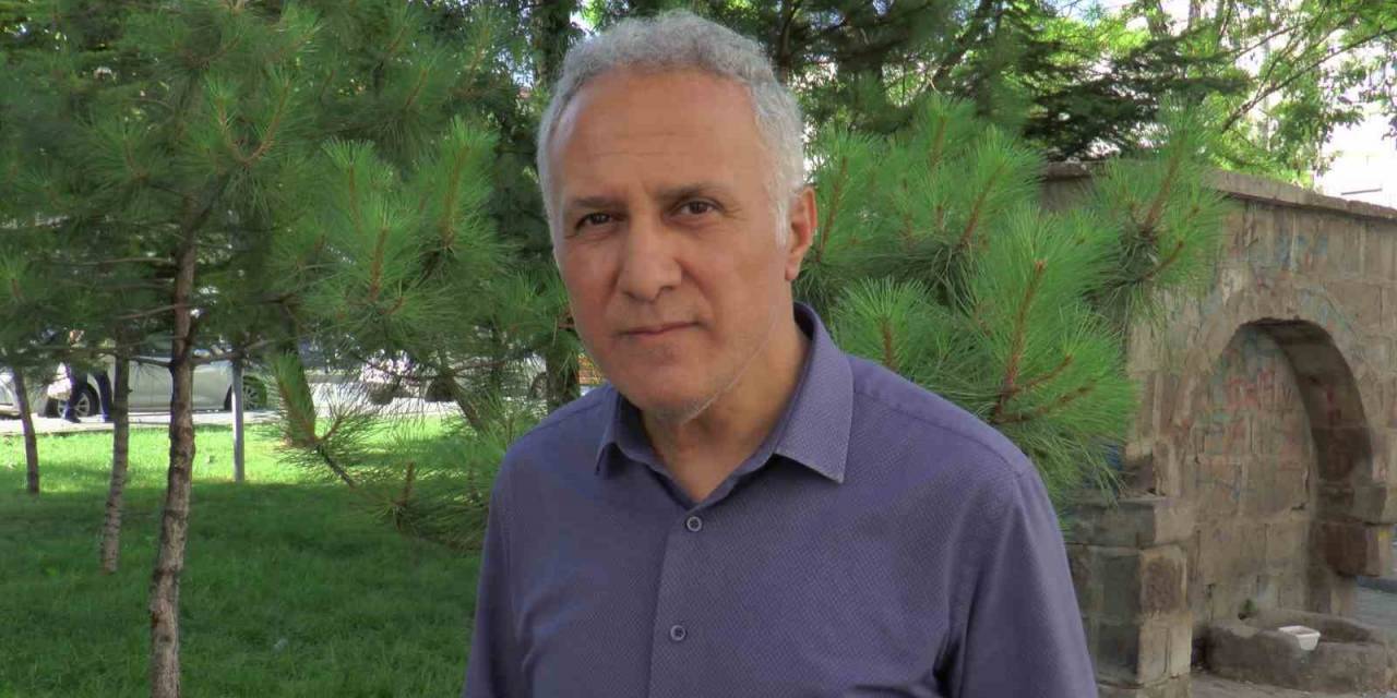 Kaldırımdaki Ot Yangınından Belediyeler Sorumlu