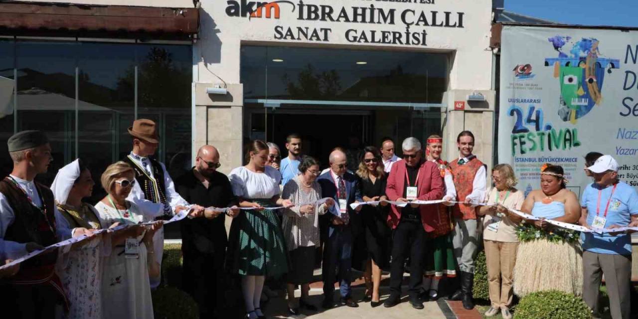 Büyükçekmece’de Açılan “nazif’in Düğmeleri’’ Ve “ritmin 100’ü Enstrüman" Sergileri Yoğun İlgi Gördü