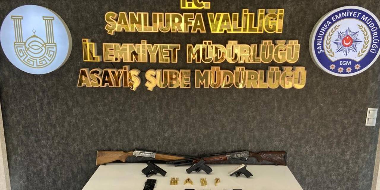 Kandırdıkları Kişilerden Şantajla Para Aldıkları Öne Sürülen 11 Zanlı Tutuklandı