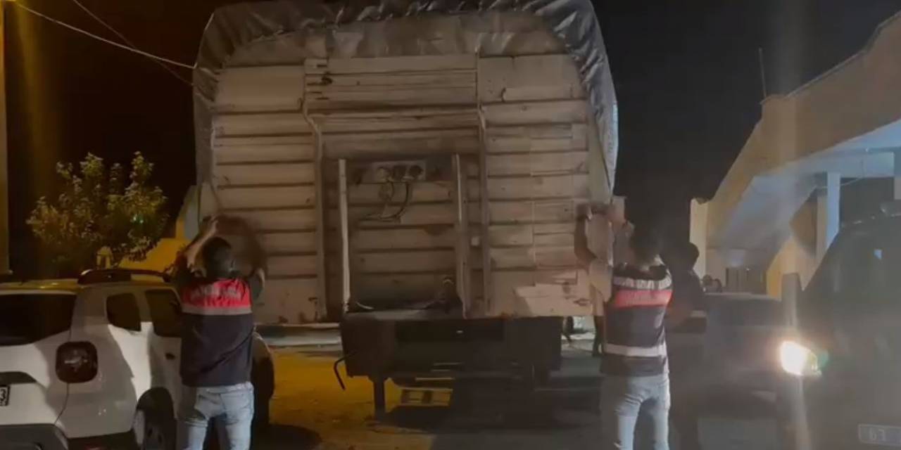 Sahte Plaka Ve Ruhsatla 27 Ton Pamuk Çaldılar