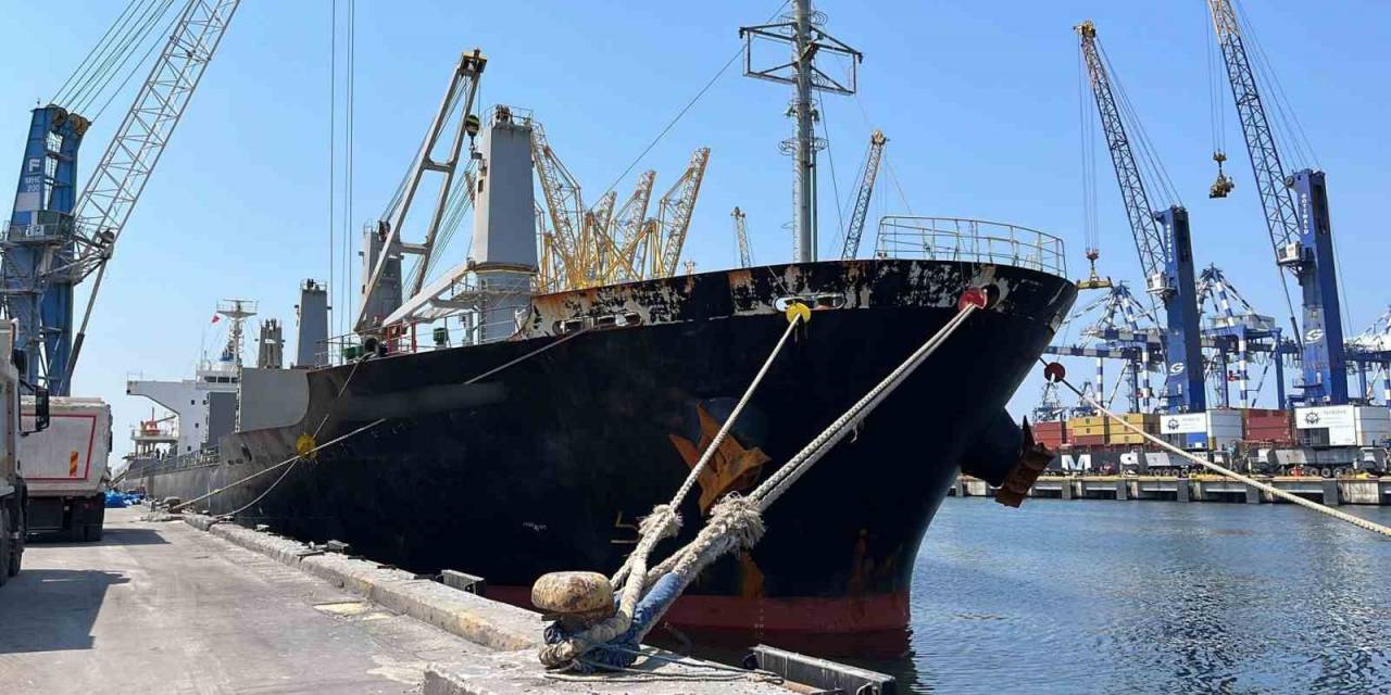 Denizde Tonlarca Kaçak Akaryakıt Yakalandı