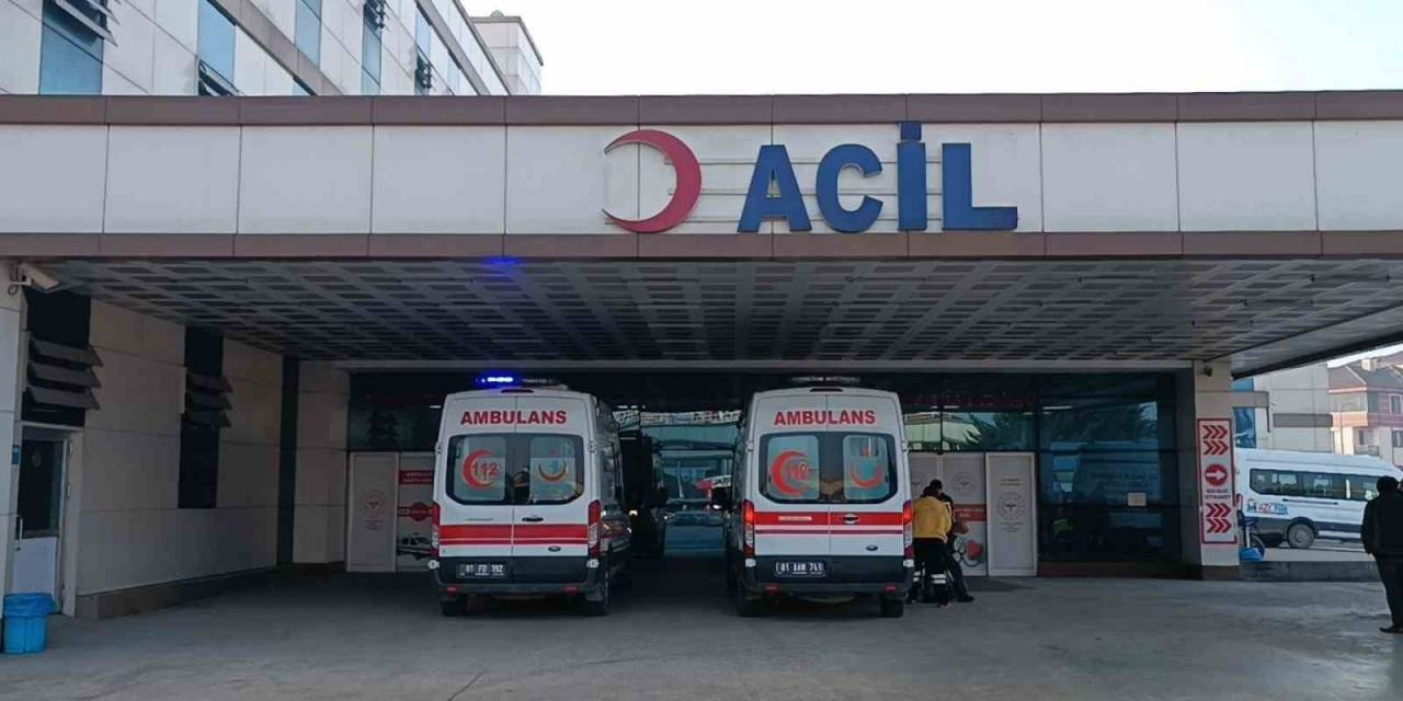 Forklift İle Duvar Arasında Sıkışan İşçi Ağır Yaralandı